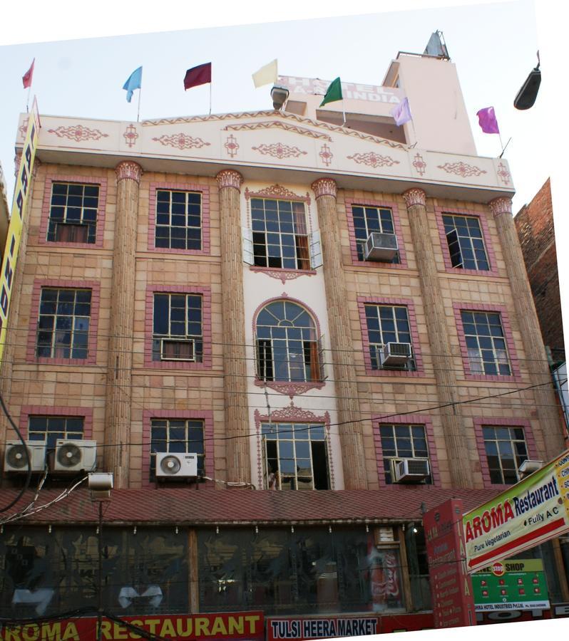 Hotel Lara India Varanasi Eksteriør billede